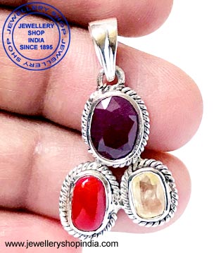 Three Stones Pendant Designs