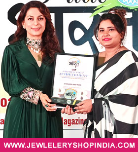 Juhi Chawla Actress